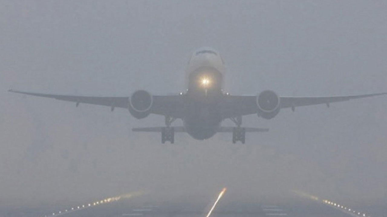 ঘন কুয়াশার কারণে ঢাকার হযরত শাহজালাল আন্তর্জাতিক বিমানবন্দরে আন্তর্জাতিক ফ্লাইটে বিলম্ব