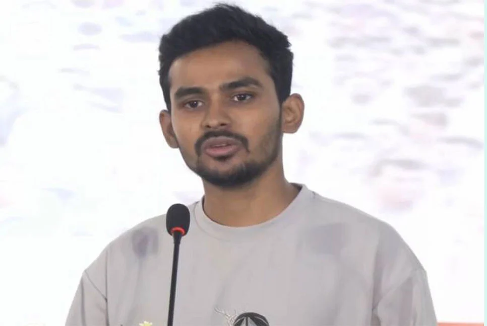 আসিফ মাহমুদ সজীব কুমিল্লা-৩ (মুরাদনগর) আসনে স্বতন্ত্র প্রার্থী হিসেবে মনোনয়নপত্র সংগ্রহ