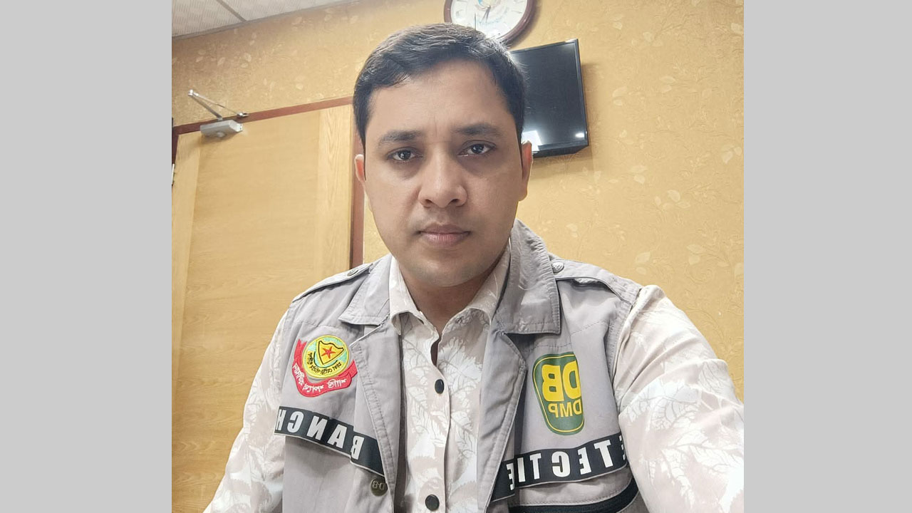 এসআই আফতাব উদ্দিন রিগানের ঝুলন্ত মরদেহ উদ্ধার, তদন্তে পুলিশ