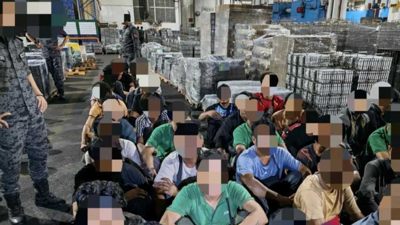 মালয়েশিয়ার দুই রাজ্যে অবৈধ অভিবাসী ধরতে ইমিগ্রেশনের সাঁড়াশি অভিযান, আটক ৪০২