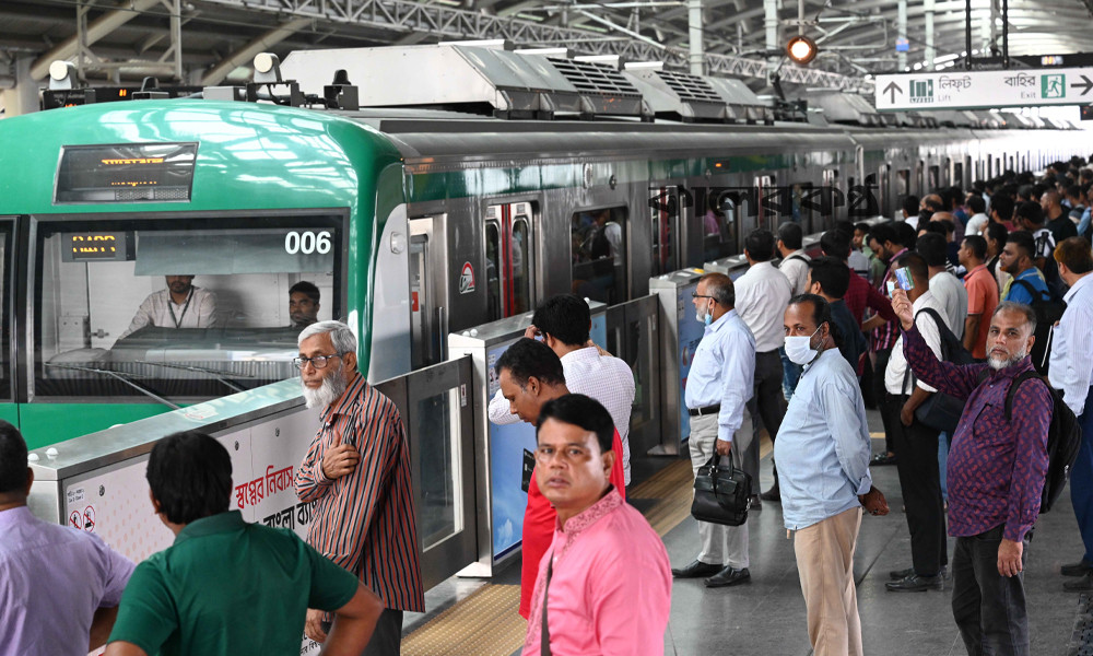 মেট্রো রেলের ট্র্যাক ও যাত্রী নিরাপত্তা নিয়ে ডিএমটিসিএলের নতুন উদ্যোগ