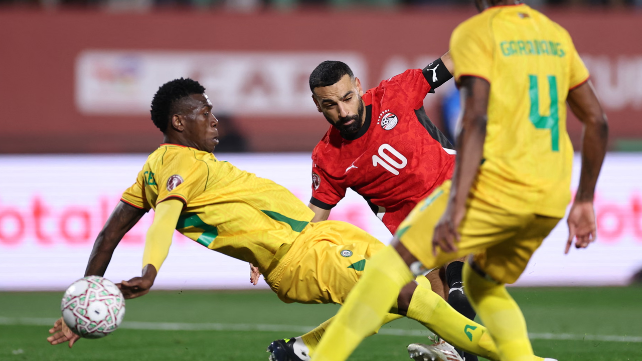 ইনজুরি টাইমের গোলে জিম্বাবুয়েকে হারিয়ে আফ্রিকা নেশন্স কাপ শুরু মিশরের