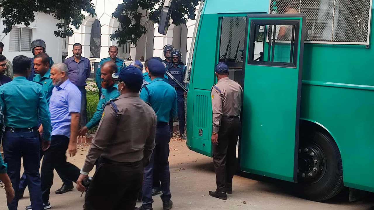 মানবতাবিরোধী অপরাধ মামলায় ১০ সেনা কর্মকর্তাকে ট্রাইব্যুনালে  হাজির