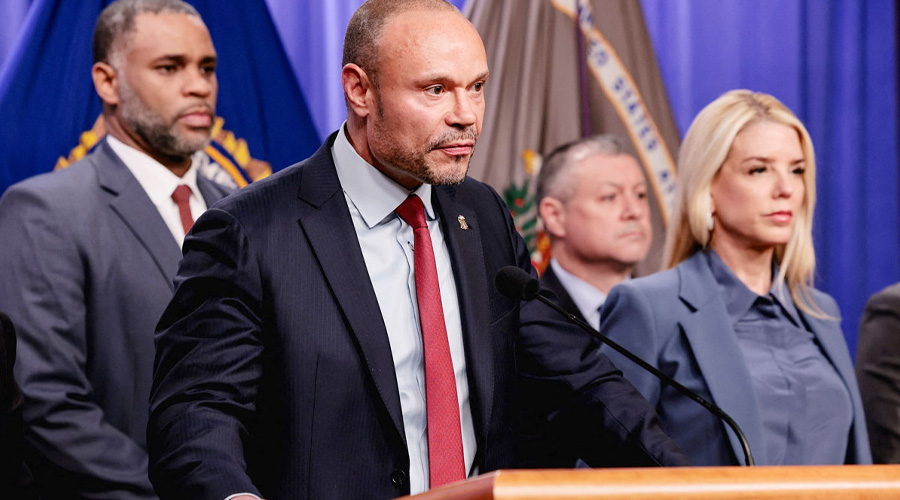 এফবিআই উপপ্রধান ড্যান বঙ্গিনো পদত্যাগের ঘোষণা দিয়েছেন