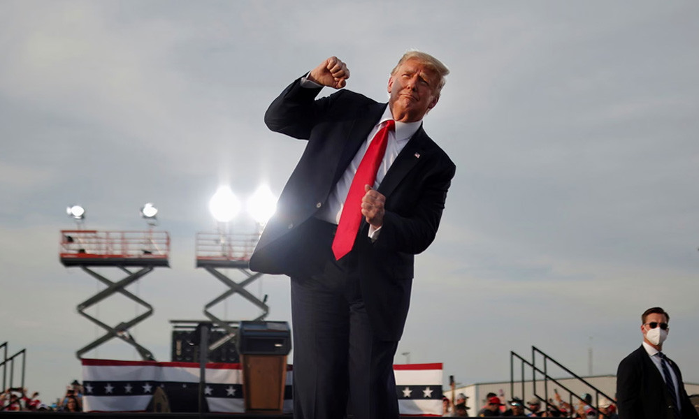 যুক্তরাষ্ট্রের প্রেসিডেন্ট ডোনাল্ড ট্রাম্পের মানসিক সক্ষমতা নিয়ে বিতর্ক তুঙ্গে