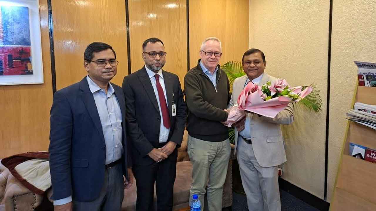 খালেদা জিয়ার চিকিৎসায় যুক্তরাজ্যের চার সদস্যের বিশেষজ্ঞ টিমের সহায়তা শুরু