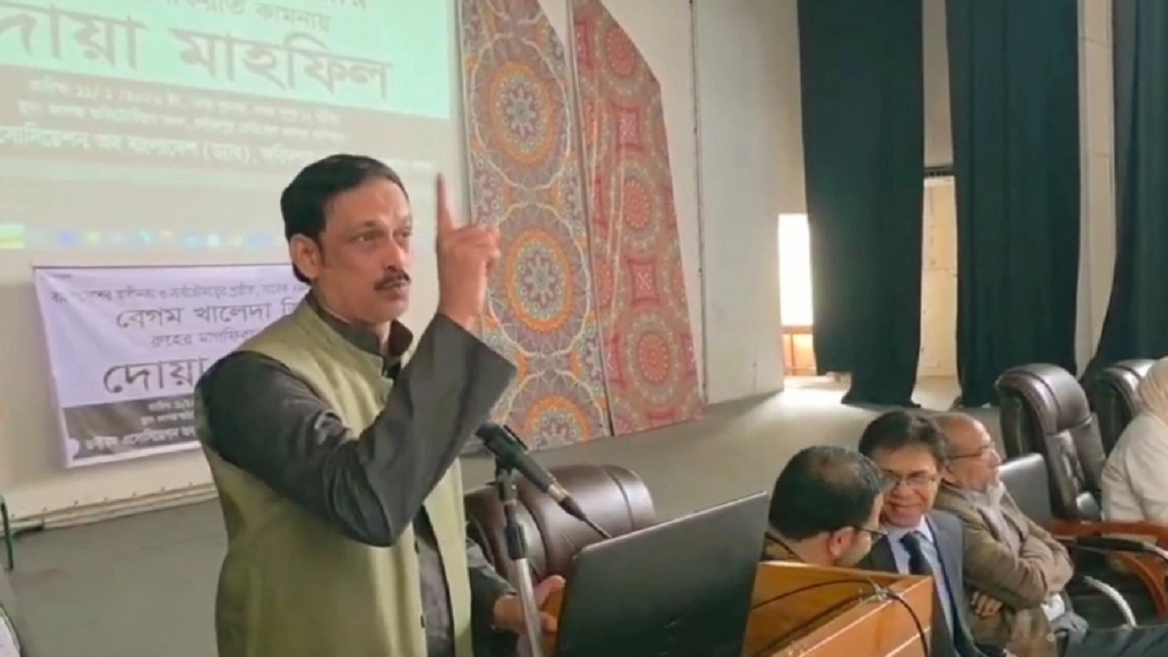 ফরিদপুর মেডিকেল কলেজে ছাত্র রাজনীতি নিষিদ্ধ থাকা সত্ত্বেও রাজনৈতিক কর্মসূচি ঘিরে উত্তেজনা