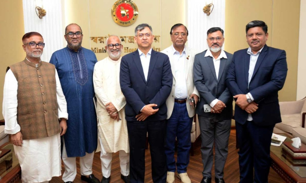 সিটি করপোরেশনগুলোর নতুন প্রশাসকরা দায়িত্বগ্রহণ করলেন