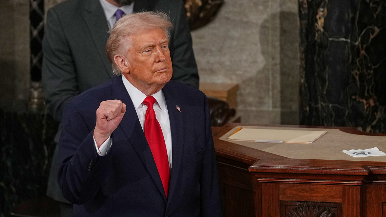 ডোনাল্ড ট্রাম্পের প্রথম স্টেট অব দ্য ইউনিয়ন ভাষণ: ‘আমেরিকা পুনর্জীবিত হয়েছে’