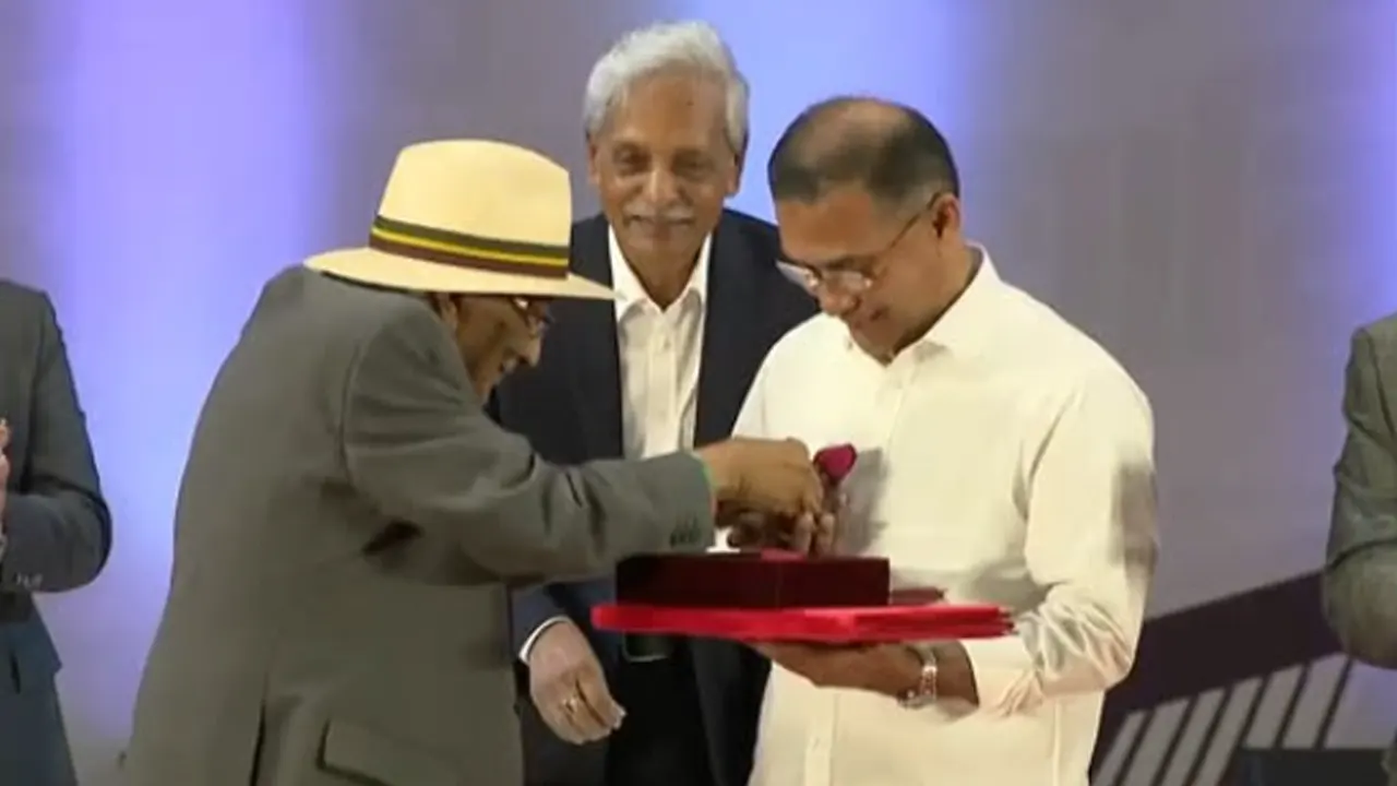 একুশে পদক-২০২৬ প্রদান অনুষ্ঠানে অংশ নিলেন প্রধানমন্ত্রী