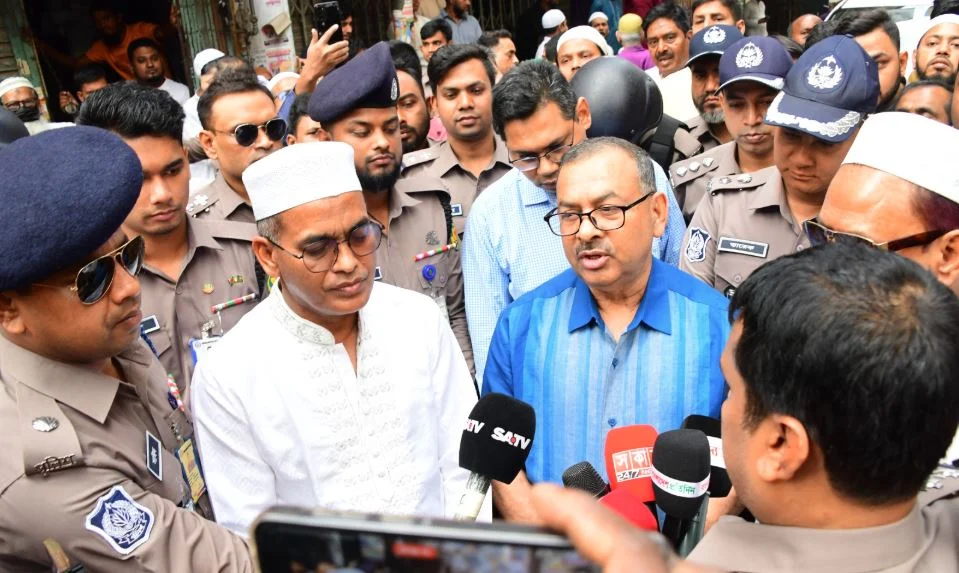 উপদেষ্টাদের দপ্তর বণ্টন, রমজান ঘিরে বাজার তদারকিতে সহযোগিতা চাইলেন ডিএমপি কমিশনার