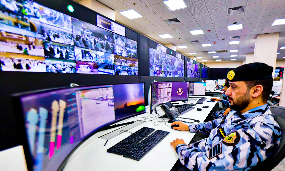 মক্কার মসজিদুল হারামে স্মার্ট প্রযুক্তিতে নিয়ন্ত্রিত হাজি চলাচল