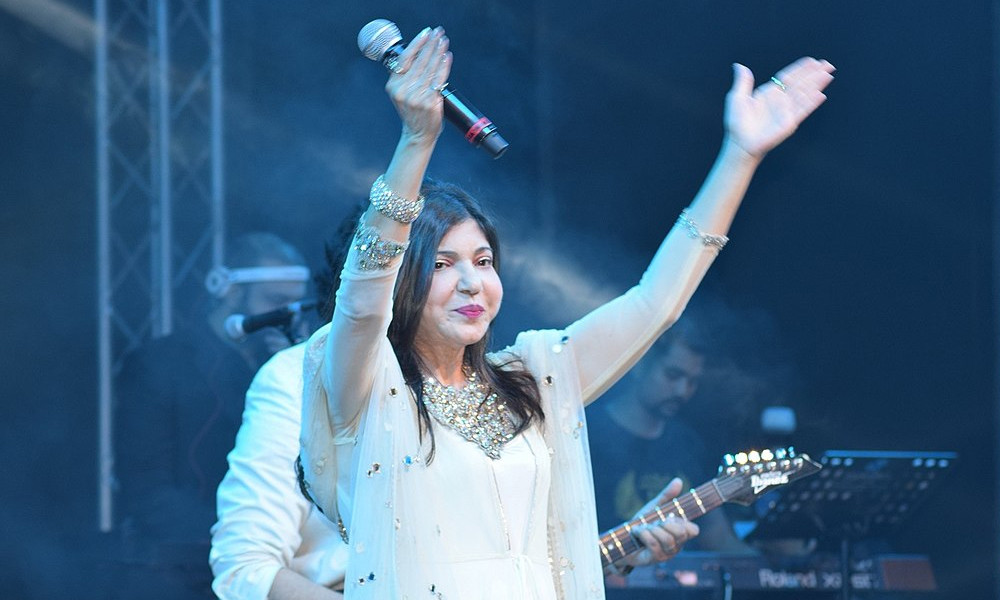 অলকা ইয়াগনিকের গান থেমে গেল বিরল স্নায়বিক সমস্যায়