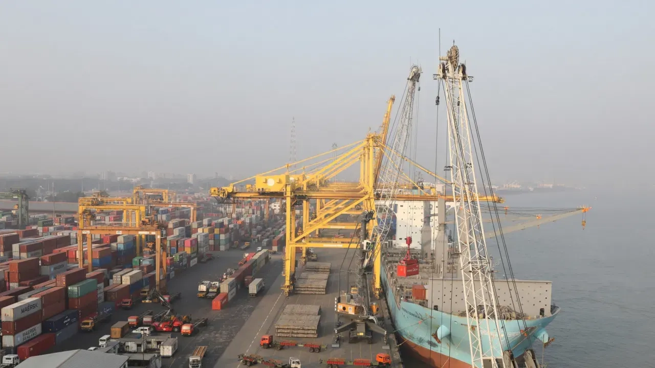 চট্টগ্রাম বন্দরের নিউমুরিং কনটেইনার টার্মিনাল পরিচালনার বিদেশি চুক্তি বৈধ ঘোষণা