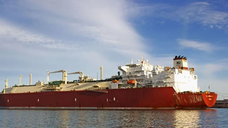 চট্টগ্রাম বন্দরে হরমুজ প্রণালি অতিক্রমের জাহাজ পৌঁছানো শুরু