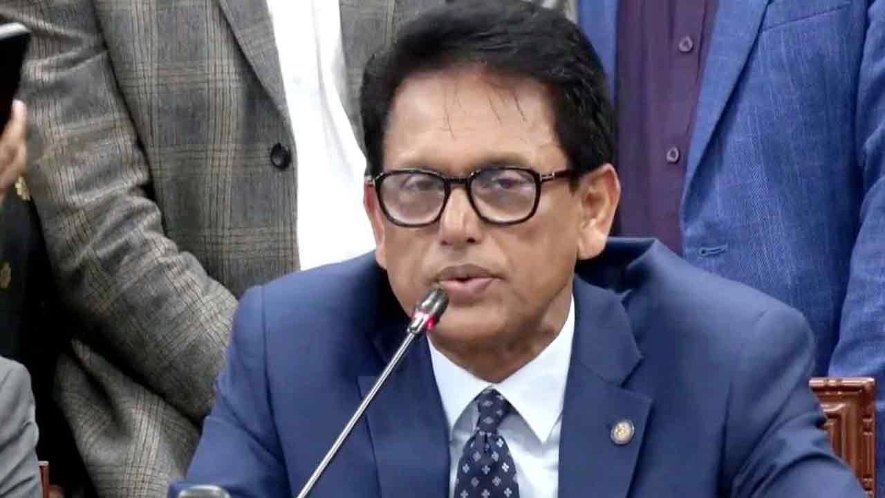 শিক্ষাপ্রতিষ্ঠানে শিক্ষার্থীদের ফ্রি ওয়াই-ফাই ও শিক্ষকদের ট্যাব বিতরণের পরিকল্পনা