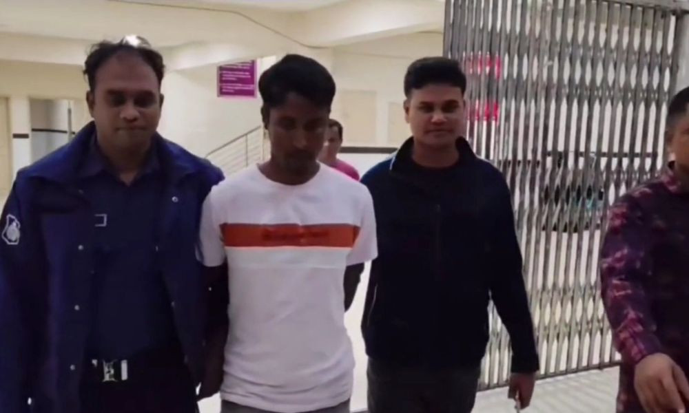 গোবিন্দগঞ্জে সপ্তম শ্রেণির ছাত্রীকে ধর্ষণের অভিযোগে শ্রমিক গ্রেপ্তার