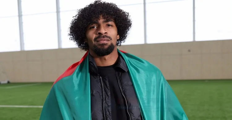 বাংলাদেশ ফুটবল দলের ইংল্যান্ড প্রবাসী মিডফিল্ডার হামজা চৌধুরীর যোগদান পিছিয়েছে