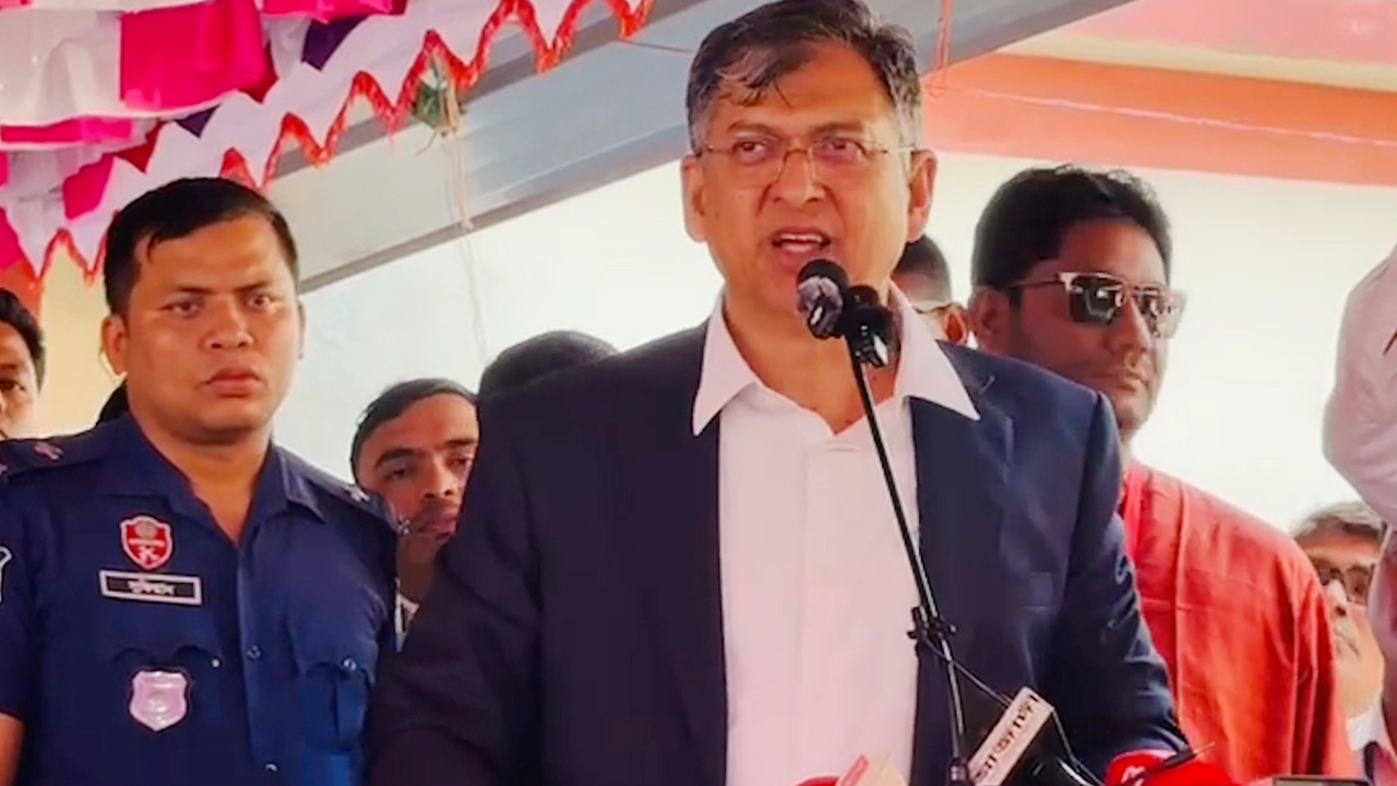 শিক্ষা সংস্কার ও কারিগরি দক্ষতায় জোর, কক্সবাজারে উচ্ছেদ কার্যক্রম পরিদর্শন স্বরাষ্ট্রমন্ত্রীর