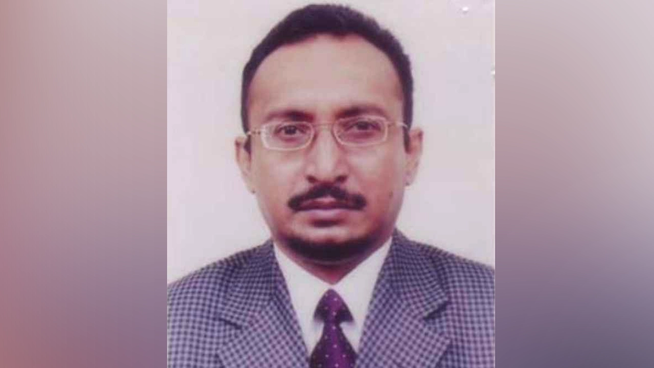 হাইকোর্টের বিচারপতি রেজাউল হাসান পদত্যাগ