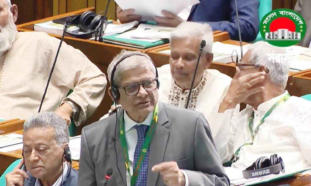 উন্নয়ন কার্যক্রমে অনিয়মের অভিযোগ, গ্রামীণ সড়ক উন্নয়নে জোর দেওয়ার আশ্বাস