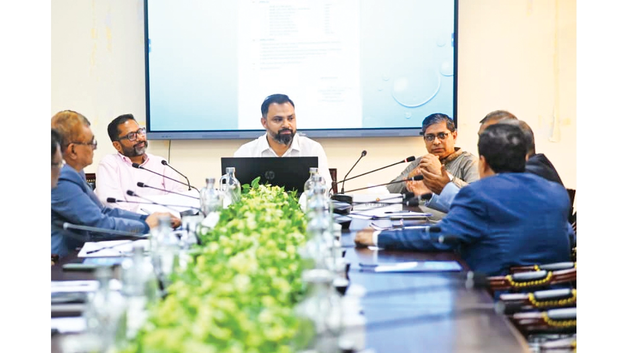 সরকার শহর ও গ্রামে খেলাধুলার জন্য নতুন মাঠ নির্মাণের উদ্যোগ নিল