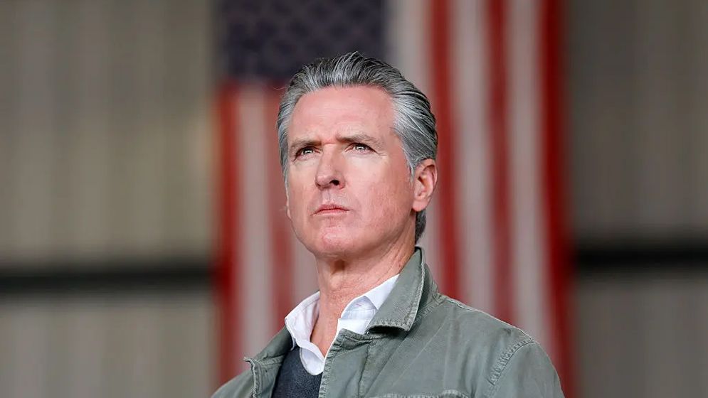 যুক্তরাষ্ট্রে ইরান যুদ্ধ কভারেজ নিয়ে গণমাধ্যমে নিয়ন্ত্রণ নিয়ে বিতর্ক তীব্র