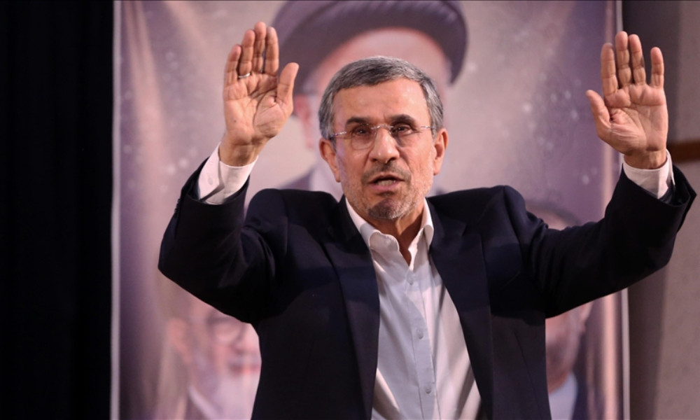 ইরানের সাবেক প্রেসিডেন্ট আহমাদিনেজাদ নিরাপদ, হামলায় তিন দেহরক্ষী নিহত