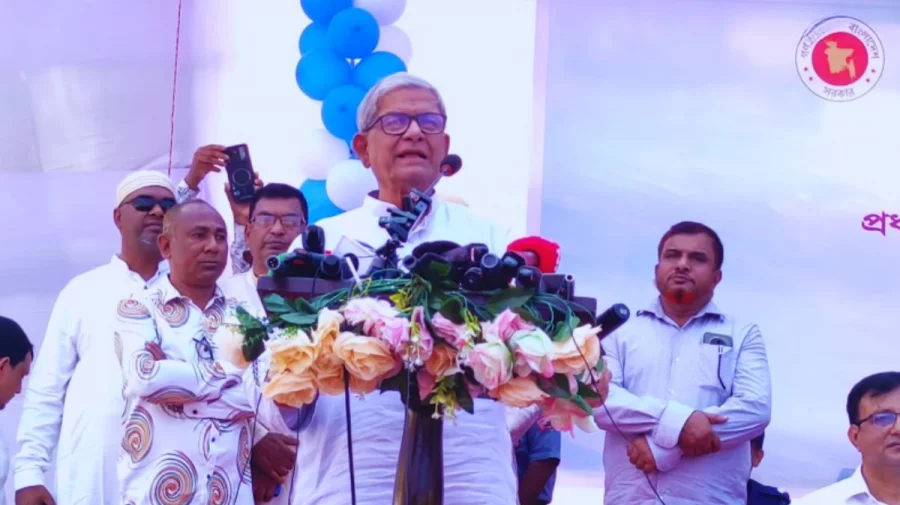 বিদেশে বা কানাডায় বাড়ি নির্মাণের প্রশ্নই নেই : ঠাকুরগাঁওয়ে ফ্যামিলি কার্ড বিতরণ অনুষ্ঠানে মির্জা ফখরুল