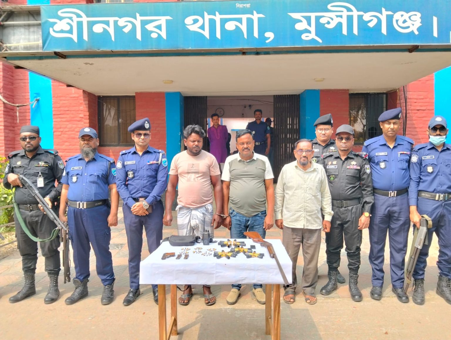 মুন্সিগঞ্জে পূর্ব শত্রুতার জেরে ছররা গুলিতে ১৩ জন আহত