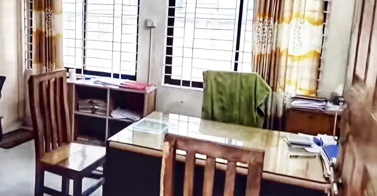 নারায়ণগঞ্জে সিদ্ধিরগঞ্জ ইউনিয়ন ভূমি অফিসে কার্যক্রম অচল, তিন কর্মকর্তা বদলি