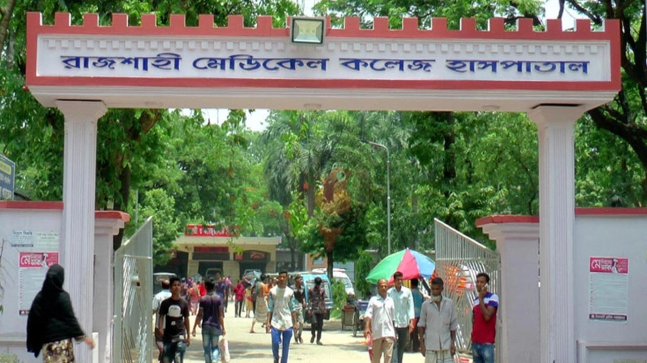 আইসিইউ সংকটে আড়াই মাসে ৬২ শিশুর মৃত্যু রাজশাহী মেডিকেলে