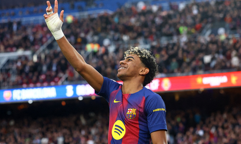 বার্সেলোনার ইয়ামাল খেলায় হ্যাটট্রিক; দল ভিলারিয়ালকে ৪-১ ব্যবধানে পরাজিত করে