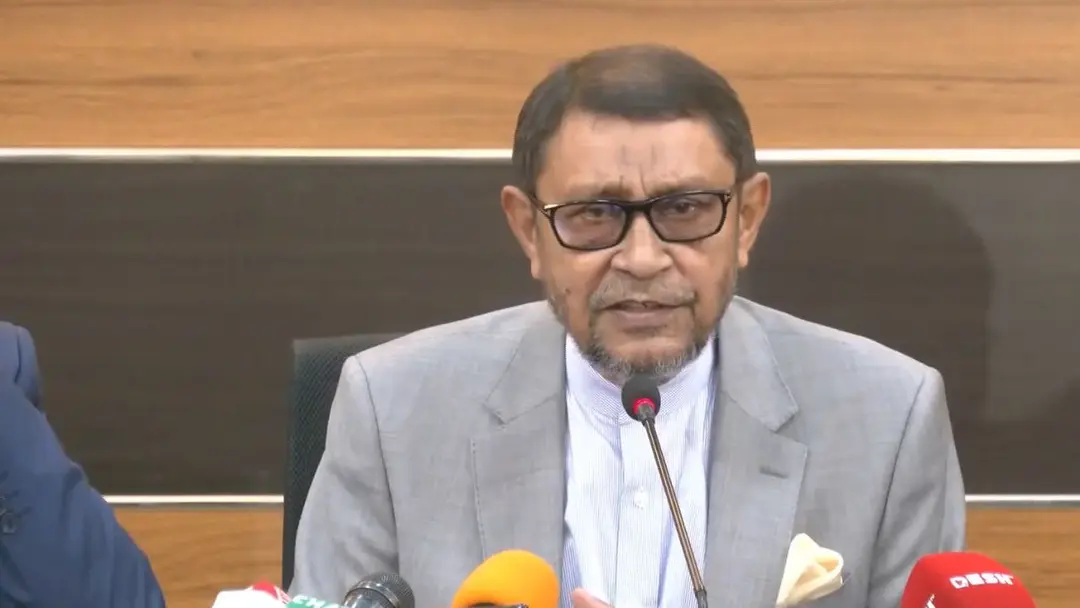 প্রধানমন্ত্রী সচিবালয়ে নিয়মিত অফিস করায় প্রশাসনে ইতিবাচক পরিবর্তন: স্বাস্থ্যমন্ত্রী