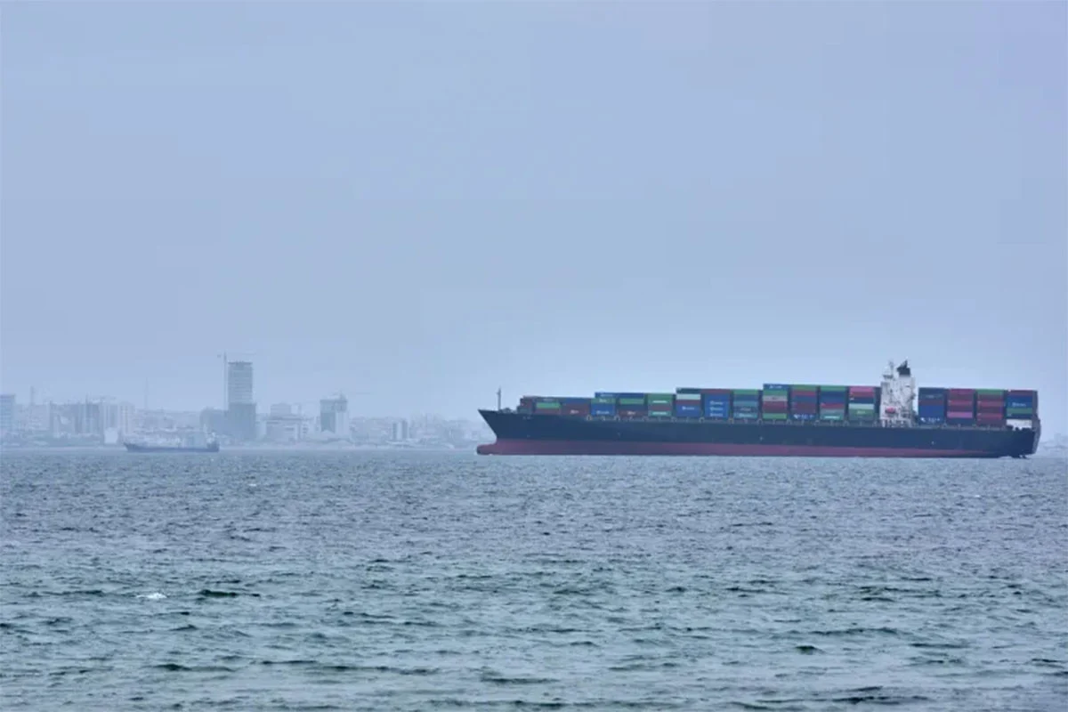 হরমুজ প্রণালী অতিক্রমের শুল্ক থেকে রাশিয়াকে অব্যাহতি দিল ইরান