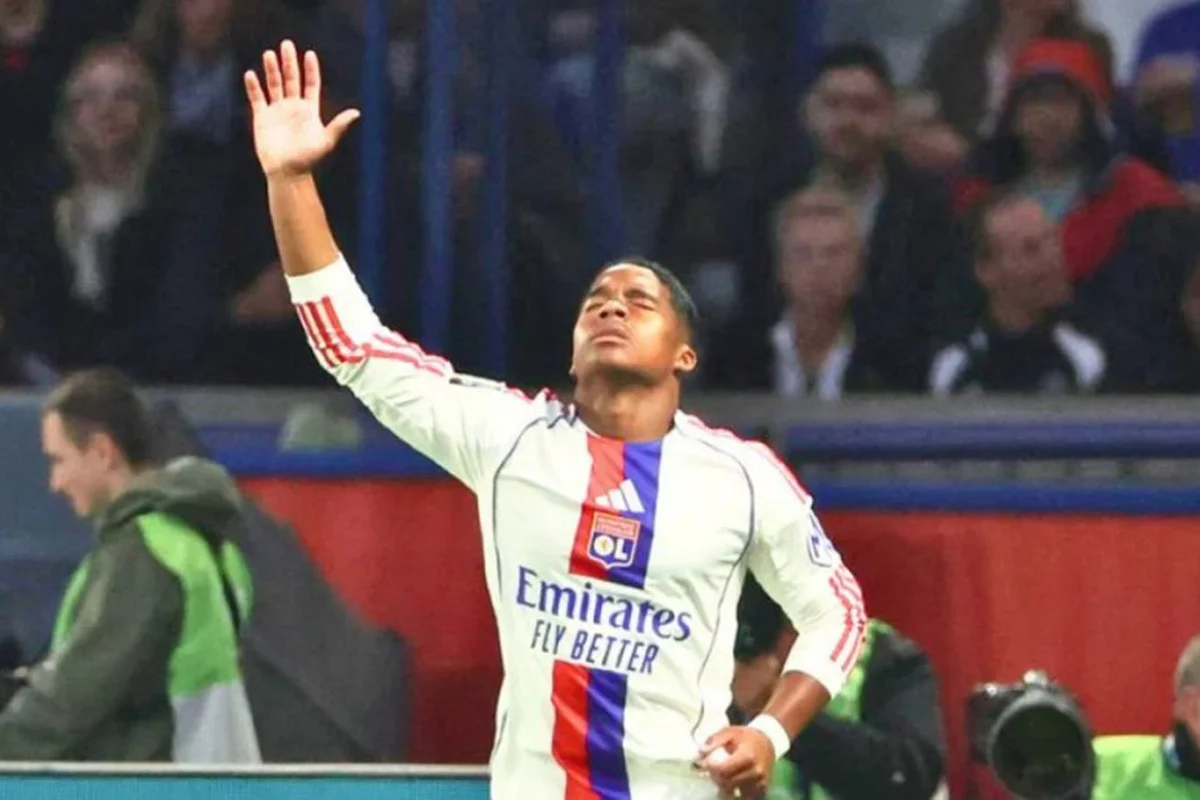 এনদ্রিকের নৈপুণ্যে পিএসজিকে হারাল লিঁও, জমজমাট লিগ ওয়ানের শিরোপা লড়াই