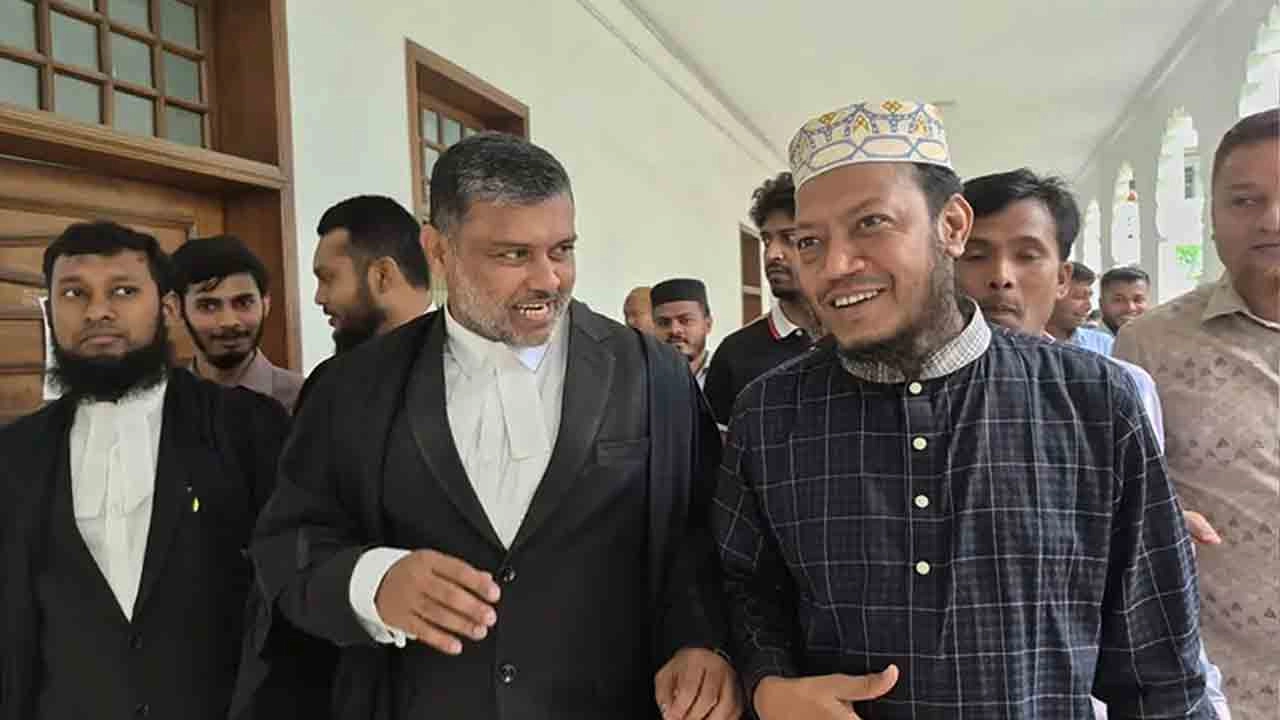 মানহানির মামলায় সংসদ সদস্য আমির হামজার আট সপ্তাহের আগাম জামিন