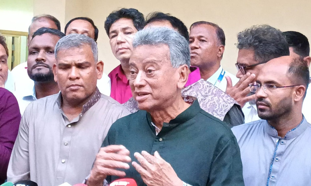 জ্বালানি নিরাপত্তা নিশ্চিতে সরকারের অগ্রাধিকার, তেলের দাম নিয়ে সিদ্ধান্ত