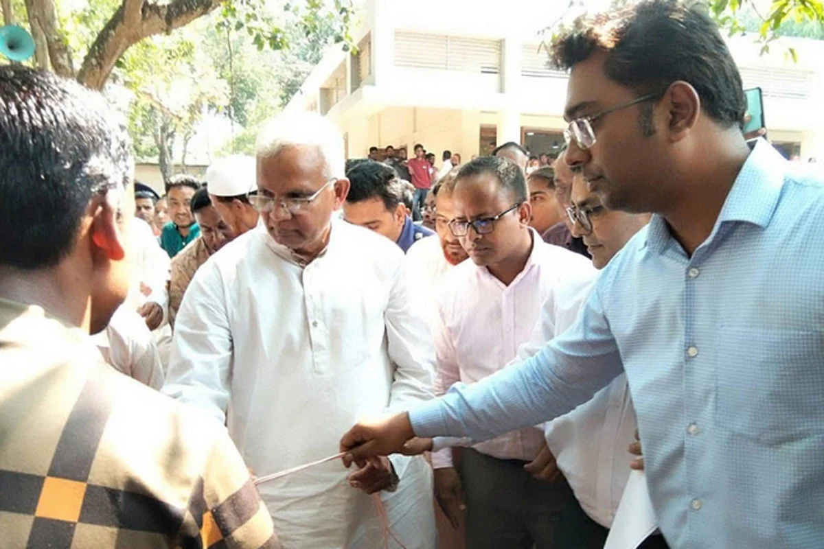 তেল মূল্যনীতি নিয়ে বিএনপির অবস্থান জনবান্ধব ছিল: এ জেড এম জাহিদ হোসেন