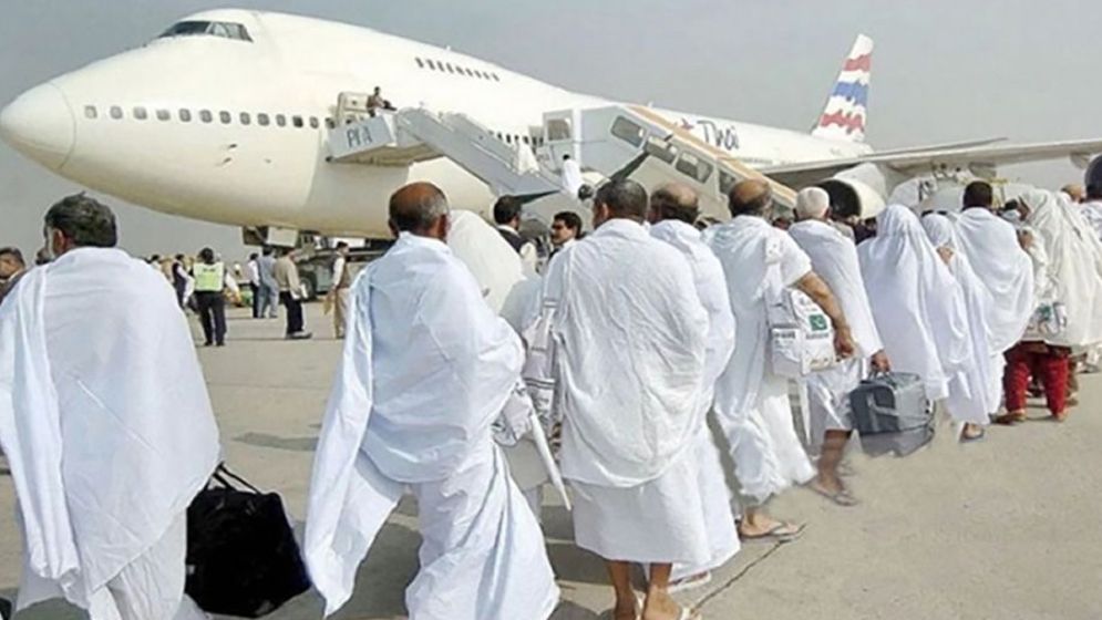 হজ ফ্লাইট শুরু মধ্যরাতে, প্রথম দিনে ১৪টি ফ্লাইটের সূচি