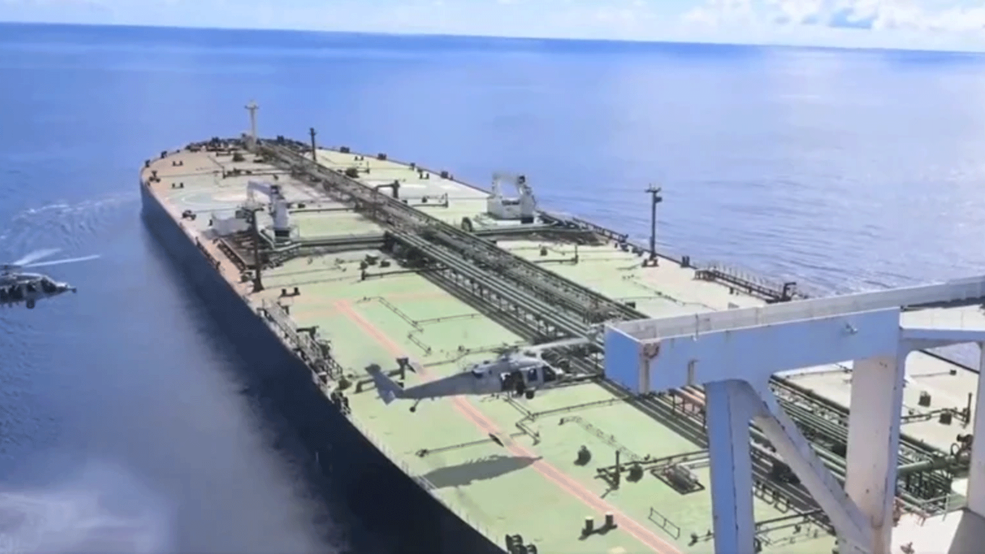 ভারত মহাসাগরে ইরান থেকে তেল পরিবহনকারী জাহাজ জব্দ করল যুক্তরাষ্ট্র