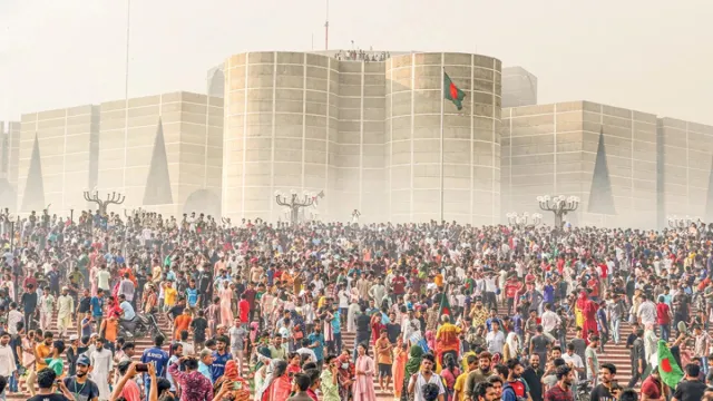 জুলাই গণঅভ্যুত্থানের শহীদ পরিবার ও যোদ্ধাদের কল্যাণে পুনর্বাসন অধ্যাদেশ সংসদে পাস