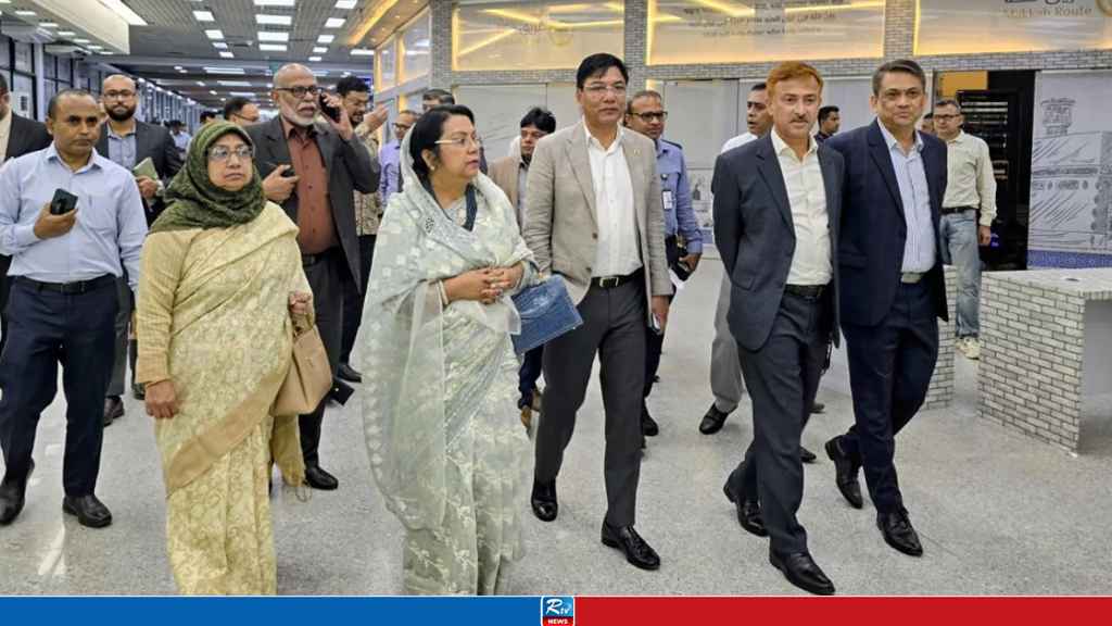 হজযাত্রা নির্বিঘ্ন করতে সর্বোচ্চ প্রস্তুতি নেওয়া হয়েছে: বিমানমন্ত্রী