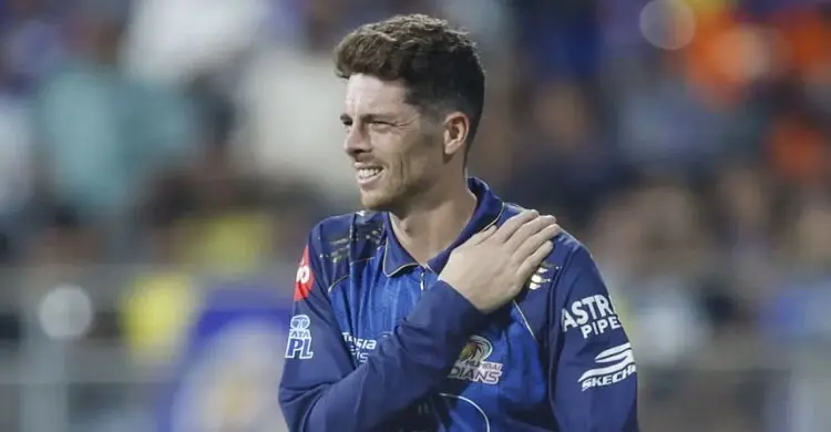 ইনজুরি আক্রান্ত মিচেল স্যান্টনারের পরিবর্তে মুম্বাই ইন্ডিয়ান্সে কেশভ মহারাজ