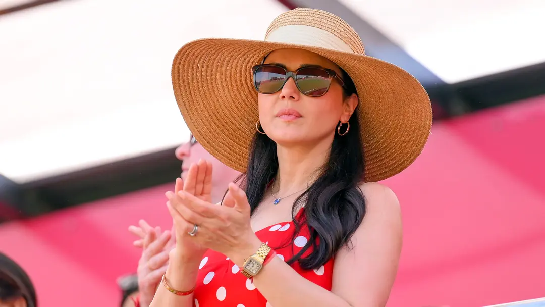 নারীদের ‘ট্রফি’ হিসেবে মূল্যায়নের বিরুদ্ধে প্রীতি জিনতার কড়া প্রতিবাদ