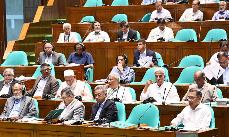 ত্রয়োদশ জাতীয় সংসদের অধিবেশন শুরু, প্রধানমন্ত্রী উপস্থিত