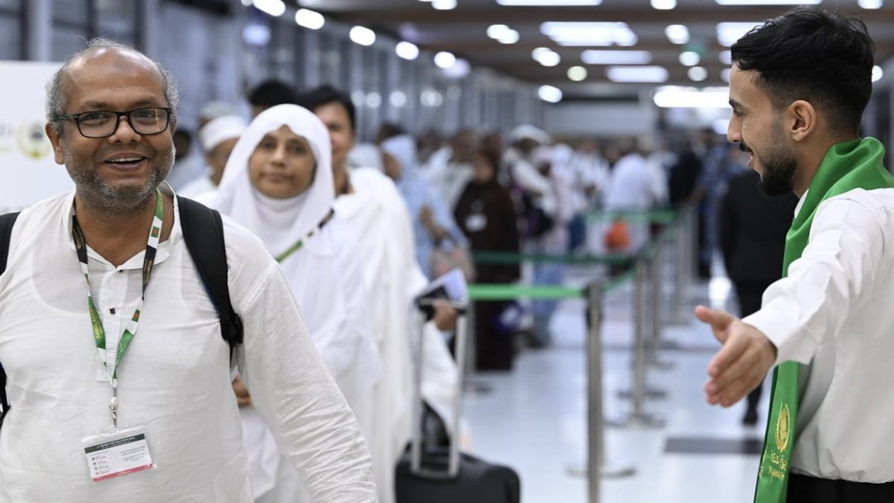 সৌদি আরব পৌঁছেছেন সাড়ে ৩৪ হাজার হজযাত্রী, দুই বাংলাদেশির মৃত্যু