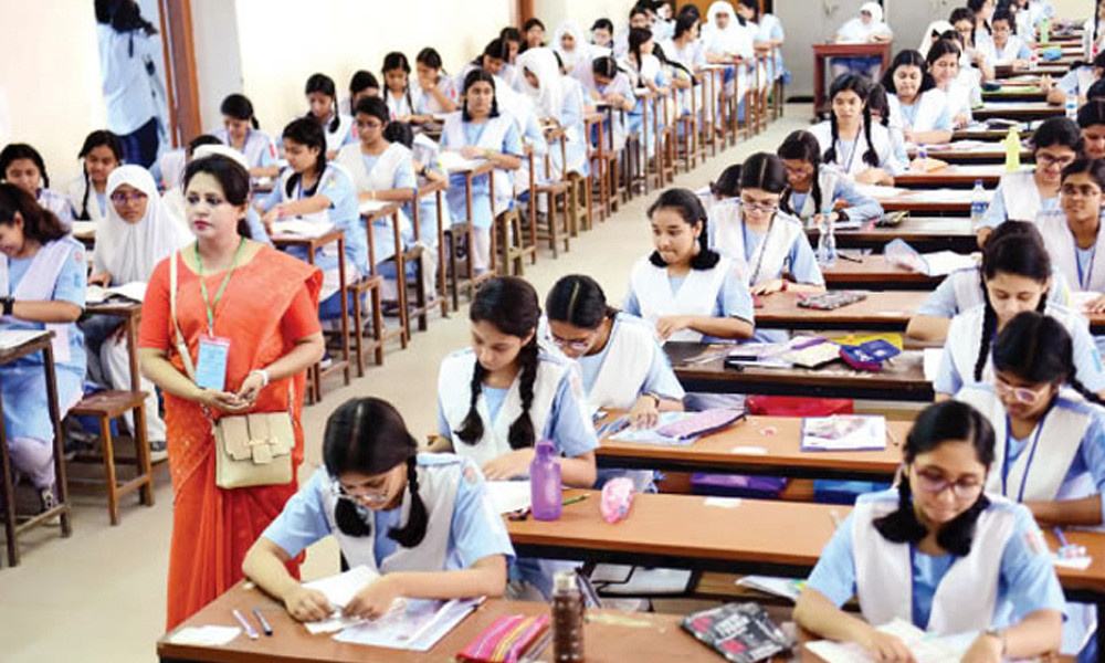 এসএসসি পরীক্ষার প্রবেশপত্র বিতরণের জন্য ঢাকা বোর্ডের জরুরি নির্দেশনা