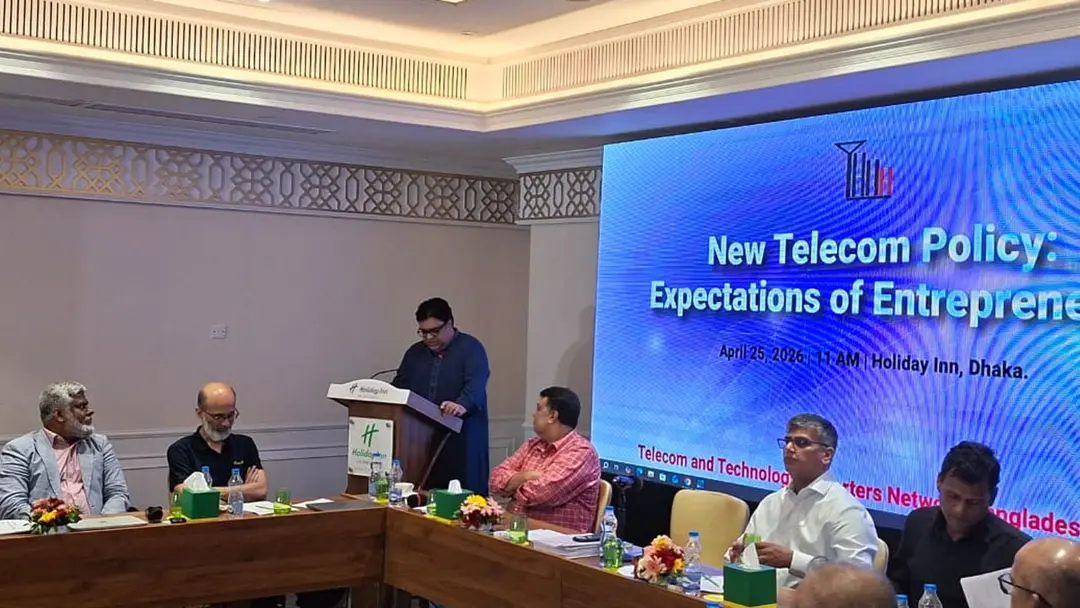 আড়াই হাজার টাকায় স্মার্টফোন সরবরাহের উদ্যোগ: লক্ষ্য ডিজিটাল বৈষম্য নিরসন