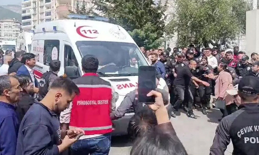 দক্ষিণ তুরস্কের স্কুলে বন্দুক হামলা: নিহত ৯, আহত অন্তত ১৩